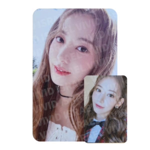 LE SSERAFIM SAKURA - SEASON'S GREETINGS 2023 Photocard
