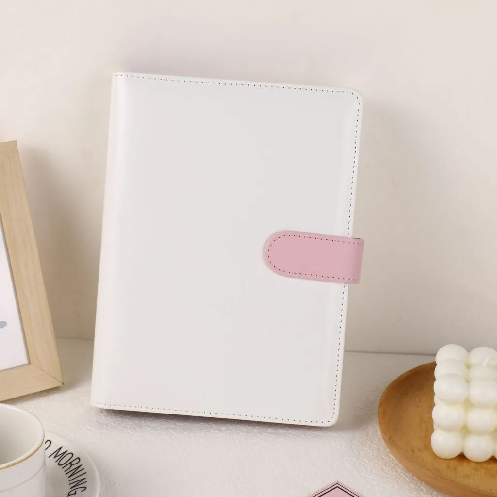 קלסר A5 לבן-ורוד (רק עטיפה, ללא ניילוניות)