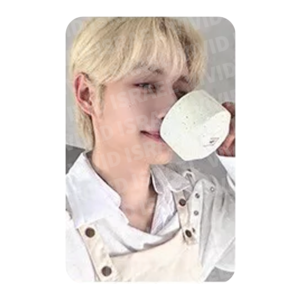 ZEROBASEONE JIWOONG - 2025 Season's Greetings APPLE MUSIC Photocard