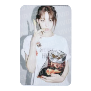 LE SSERAFIM SAKURA - HOT Weverse Photocard