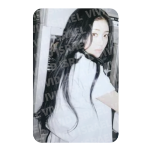 LE SSERAFIM YUNJIN - HOT Weverse Photocard