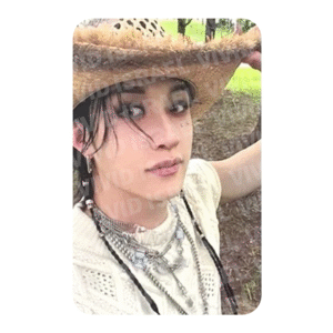 STRAY KIDS BANG CHAN – KARMA MAKESTAR Pre-order Benefit Photocard