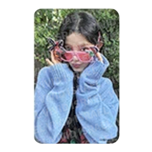 NEWJEANS DANIELLE – 2024 Season's Greetings Photocard